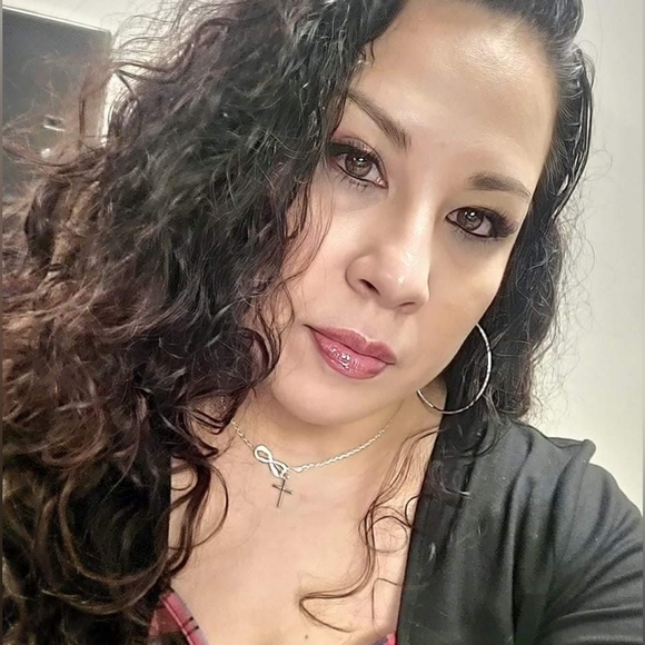 GIVEAWAY-  Est Must READ B4 BIDDIN!** SHOW RULES. Posh Party-Like/Share - Picture 2 of 2